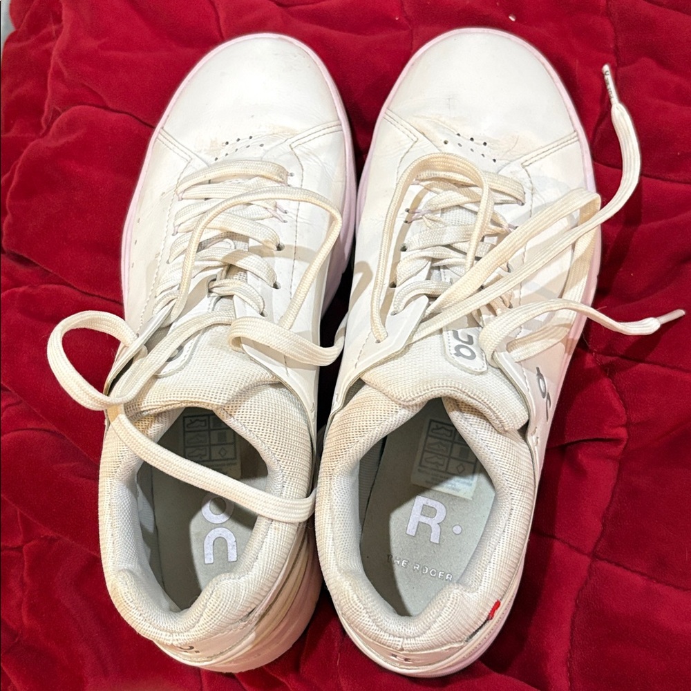 On Cloud “The Roger” Sneakers